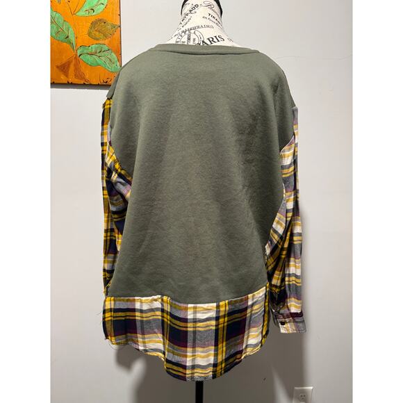Upcycled Beatles Flannel/Sweatershirt - Picture 2 of 2